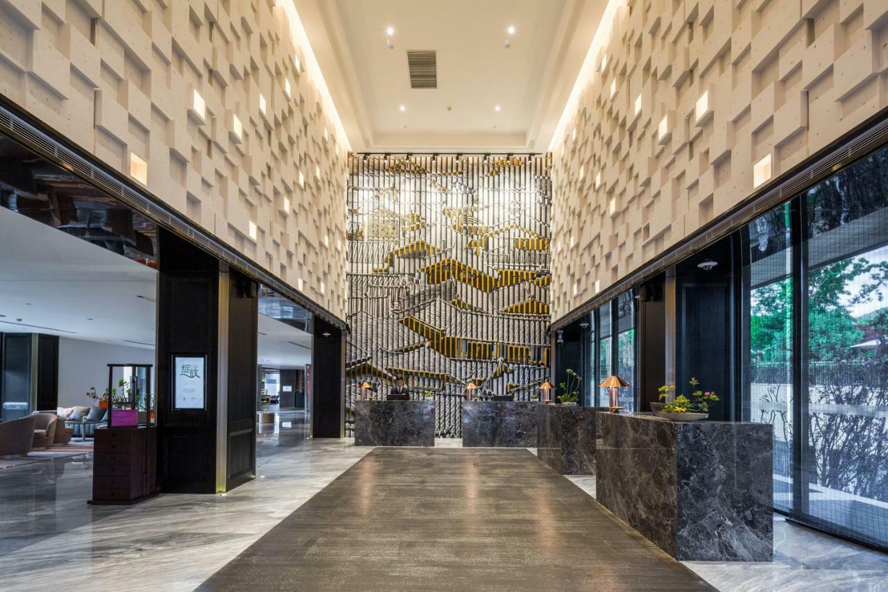 Howard Johnson Jinlin Plaza Lijiang Lệ Giang Ngoại thất bức ảnh