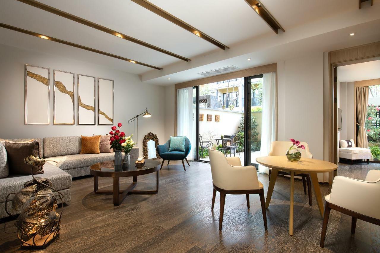 Howard Johnson Jinlin Plaza Lijiang Lệ Giang Ngoại thất bức ảnh